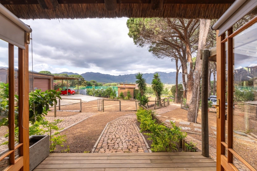 5 Bedroom Property for Sale in Somerset West Rural Western Cape